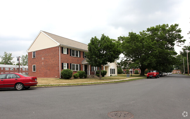 Building Photo - Easton Place Apartments