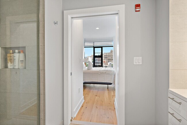 Building Photo - 635 S St NW