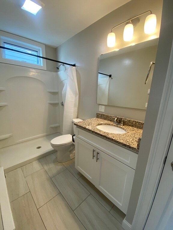 Building Photo - 17 Maywood St