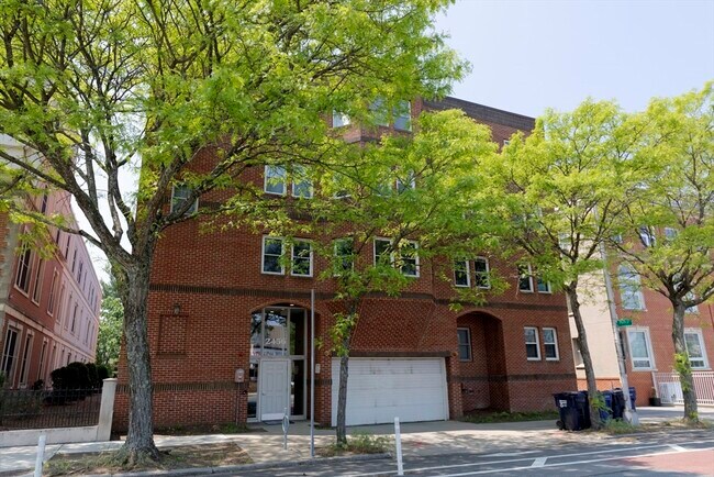 Building Photo - 2456 Massachusetts Ave