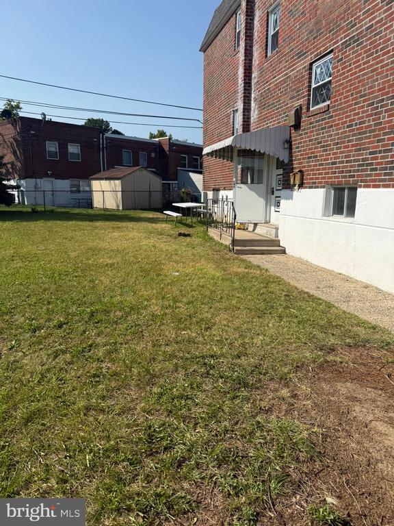 Building Photo - 3658 Genesee Dr