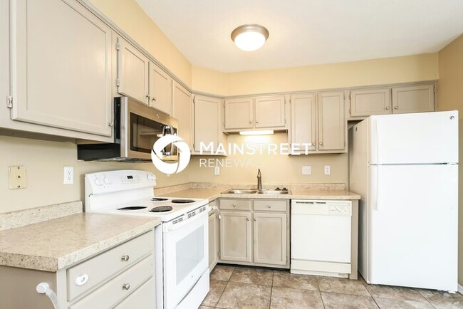 Building Photo - 4409 Tucson Dr