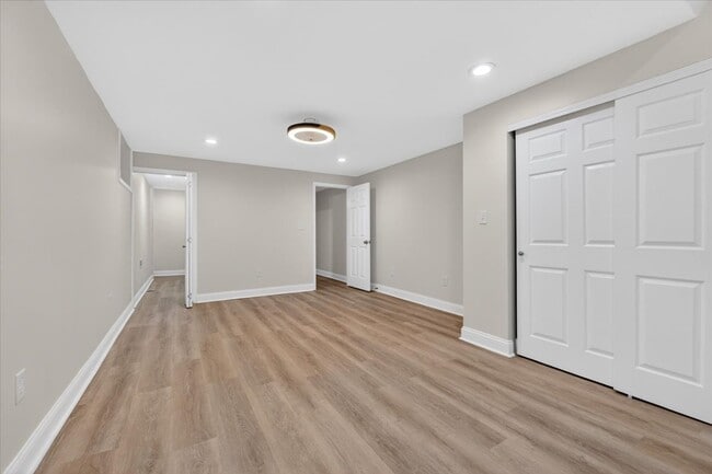 Building Photo - 2416 S 13th St