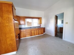Building Photo - Adorable 3 bed 1 bath home For Rent in Bridgeton - $1575