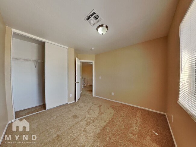 Building Photo - 12510 W Charter Oak Rd