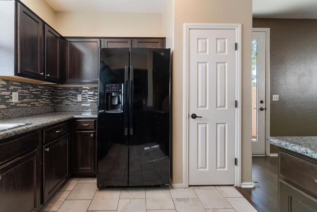 Building Photo - Gated Community  Home