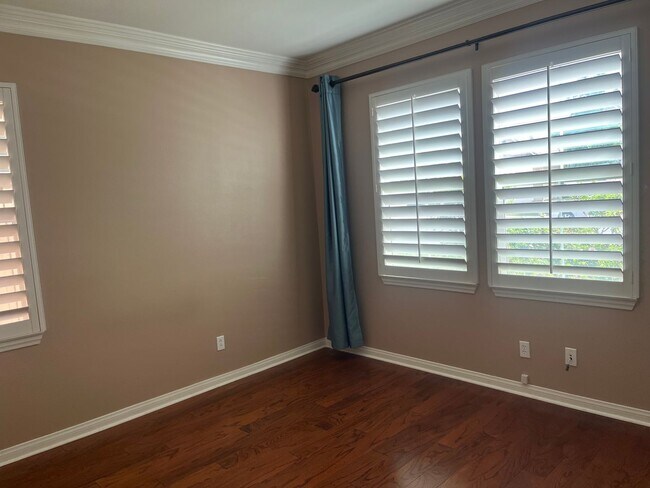 Building Photo - 32624 Juniper Berry Dr