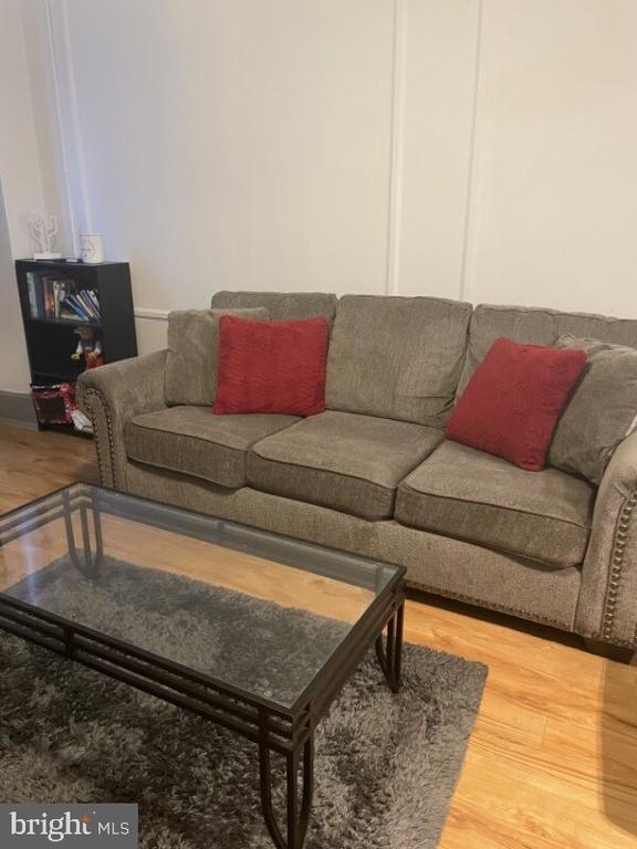 Building Photo - 1324 Locust St