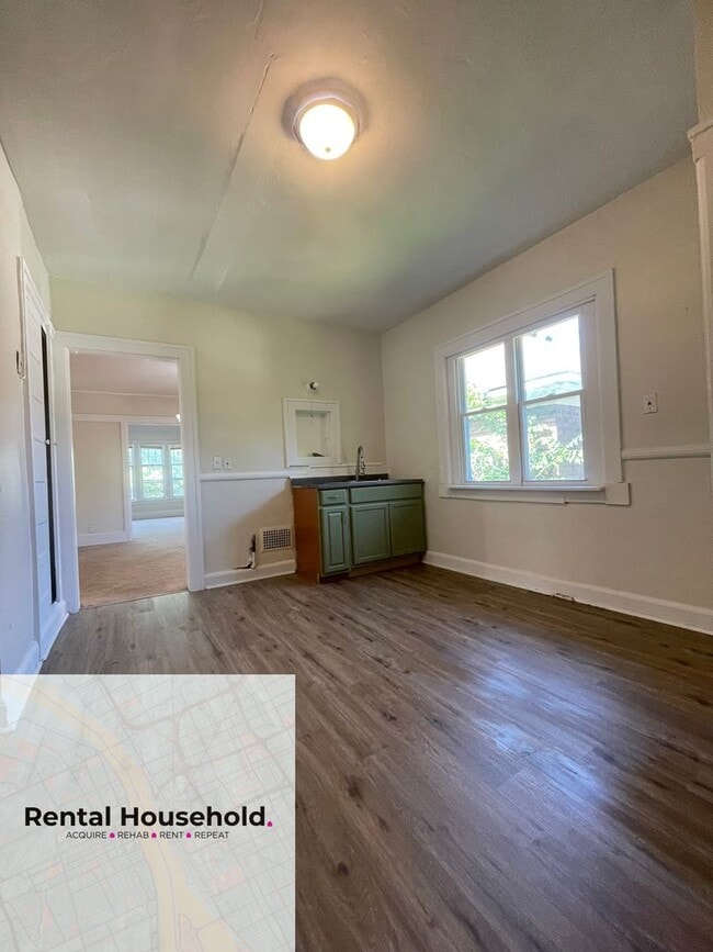 Building Photo - 5065-5067 Linsdale St. - SW 1/27/26