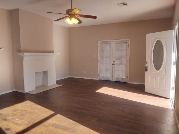 Building Photo - 2819 Tilles Ave
