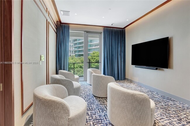 Building Photo - 2655 S Bayshore Dr