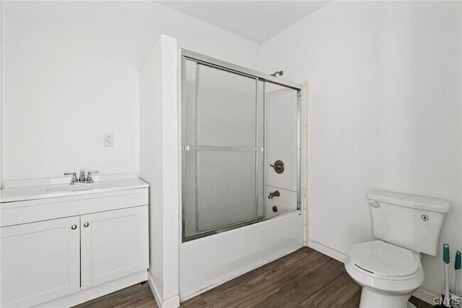 Building Photo - 319 Merriman Ave