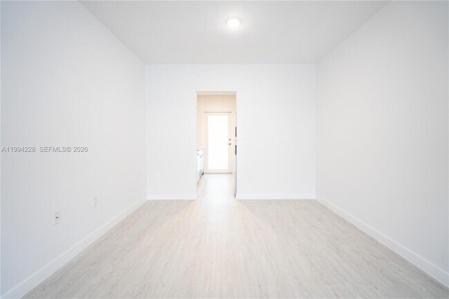 Building Photo - 1185 98th St