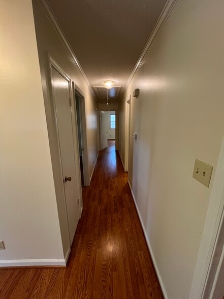 Building Photo - 4905 Heritage Dr