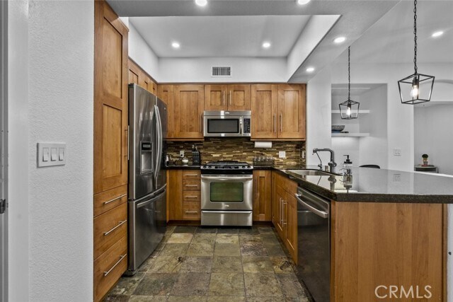 Building Photo - 24507 Town Center Dr