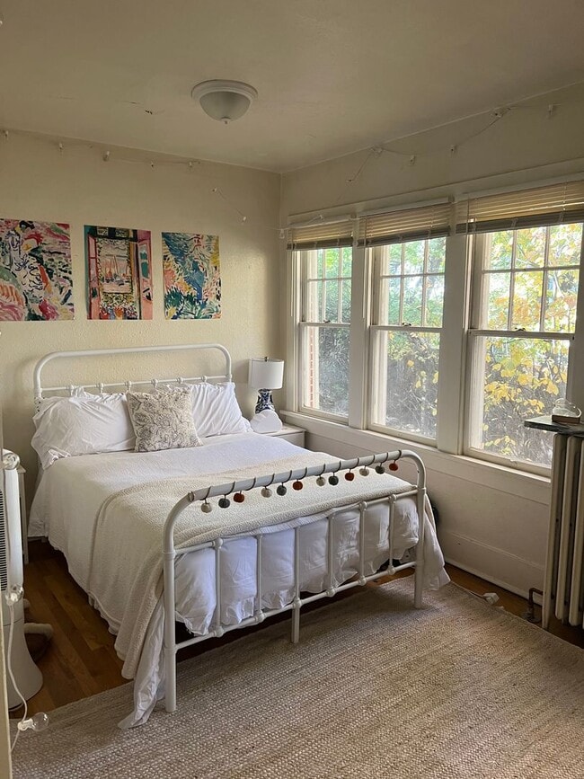 Building Photo - PRE-LEASE 4 BED 2 BATH – University Hill B...