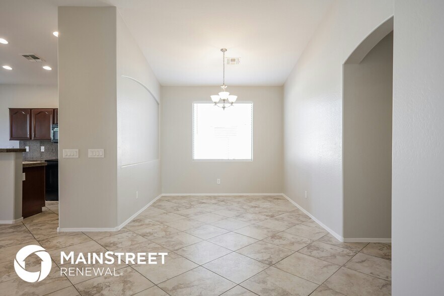 Building Photo - 42716 N 44th Dr