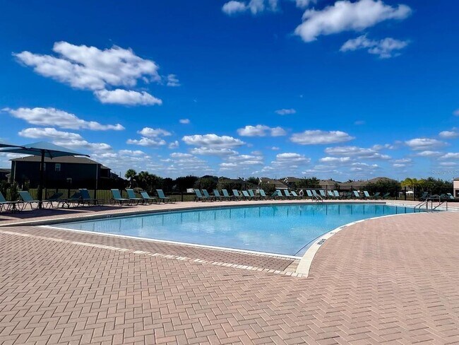 Building Photo - 2803 Maloof Dr