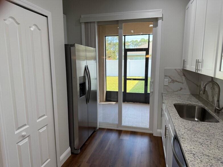 Building Photo - 9 Ullemay Ct