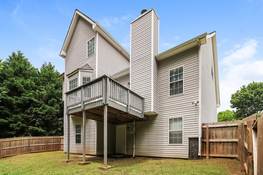 Building Photo - 2597 Oslo Ct