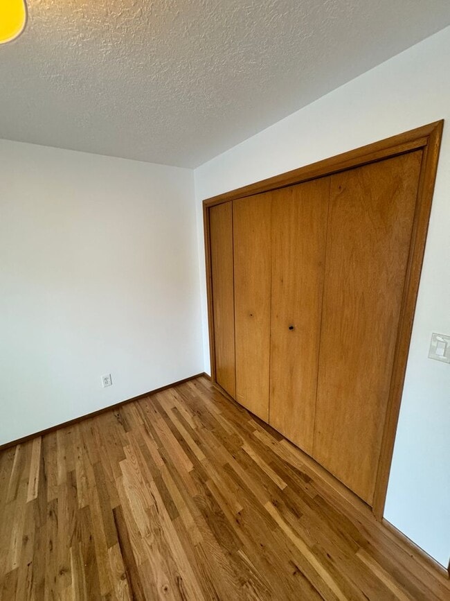 Building Photo - Beautifully remodeled 4 bedroom with ADU! PVT backyard, garage pets ok!