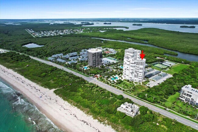 Building Photo - 5051 N Hwy A1A