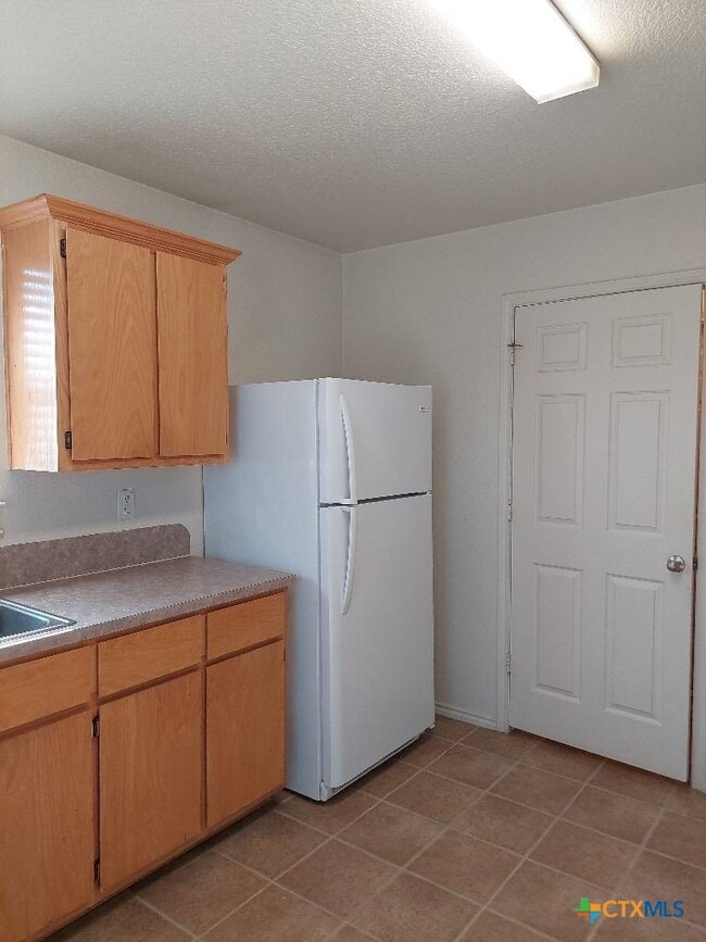 Building Photo - 3902 Bolivar Dr