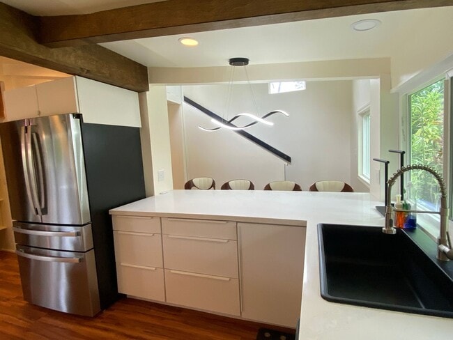 Building Photo - Private Hideaway on 1 Acre -Hawaiian Paradise Park