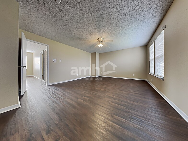 Building Photo - 356 Sunbeam Ln