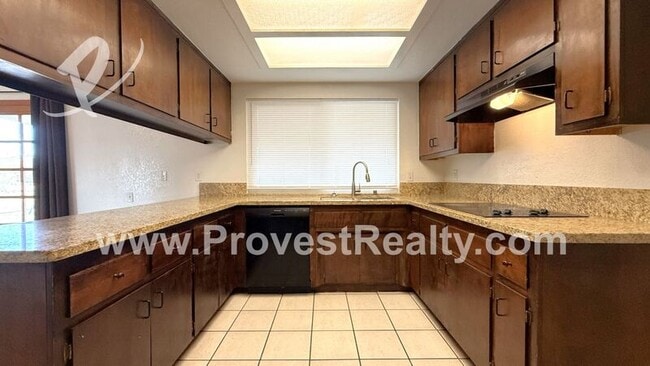 Building Photo - 15577 Tacony Rd