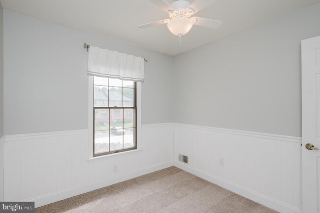 Building Photo - 27 Faraday Dr