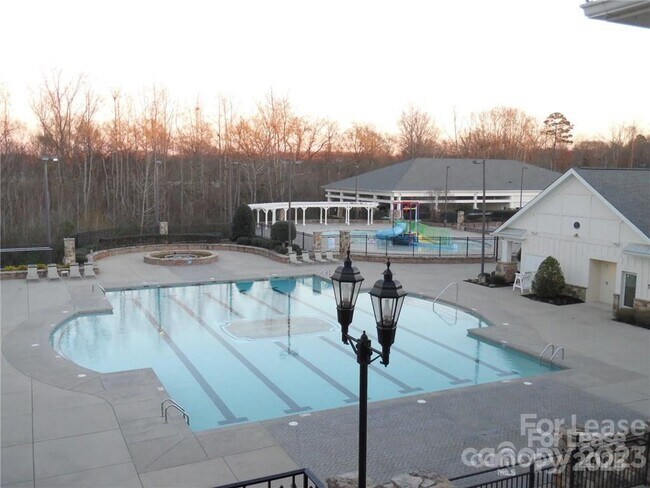 Building Photo - 117 Elmrich Ct