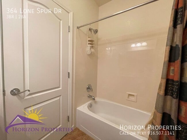 Building Photo - 364 Lone Spur Dr