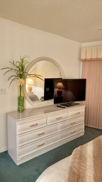 Building Photo - 9300 Clubside Cir