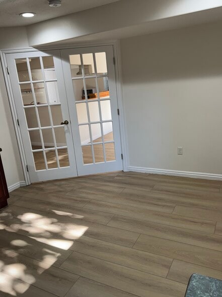 Building Photo - 1117 E 200 S