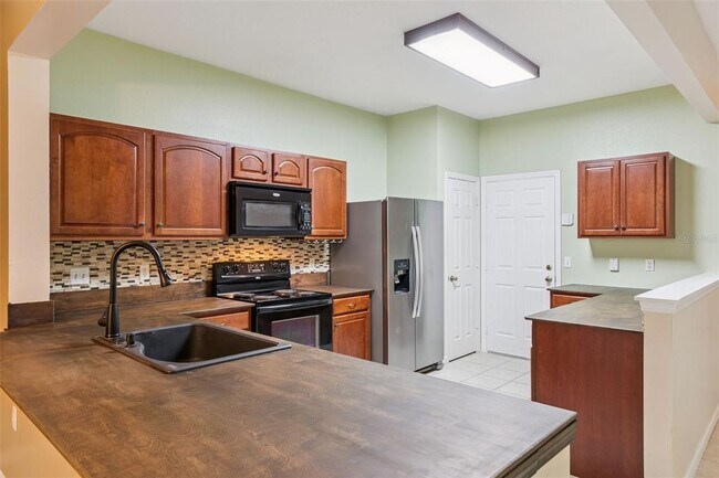 Building Photo - 2561 Galliano Cir