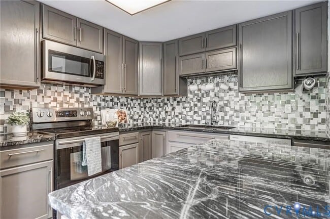 Building Photo - 13324 Thornridge Ln