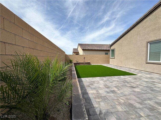 Building Photo - 3495 Lamberto Clf Wy