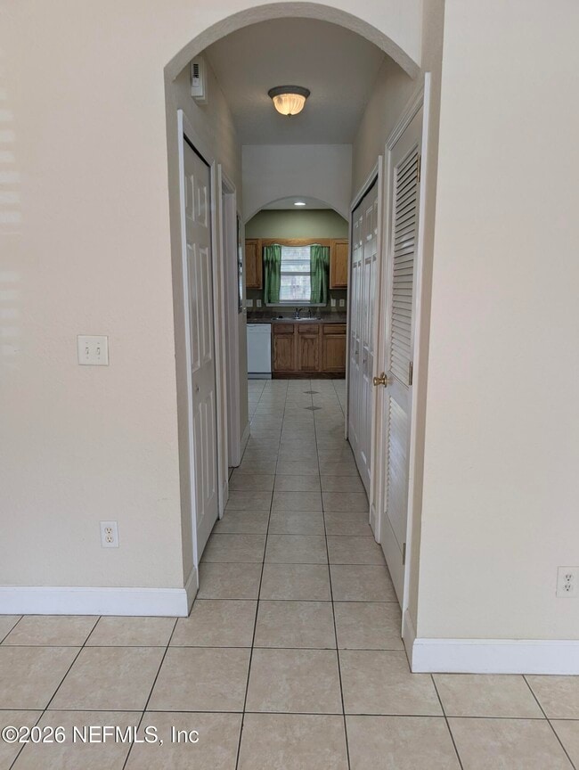 Building Photo - 1807 Lago Del Sur Drive