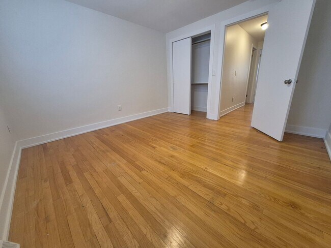 Building Photo - 4220-4226 Wilson Ave SW