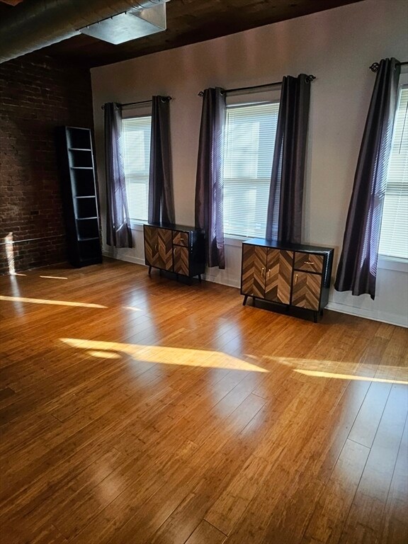 Building Photo - 1365 Cambridge St