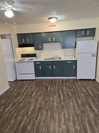 Building Photo - 1725 Watson Rd SE