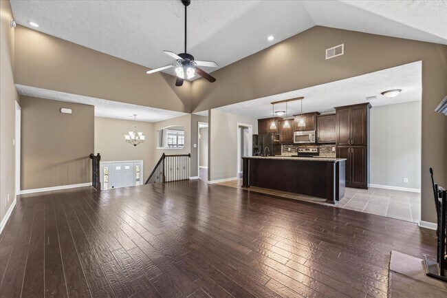 Building Photo - 2973 McManus Cir