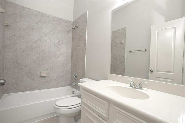 Building Photo - 27522 Gatlin Ln