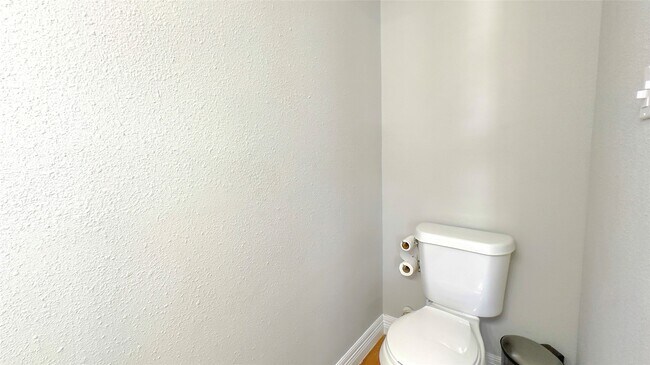 Building Photo - 9923 Farrell Dr