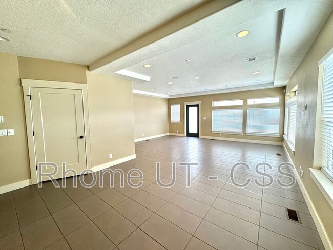 Building Photo - 18 N 1100 W
