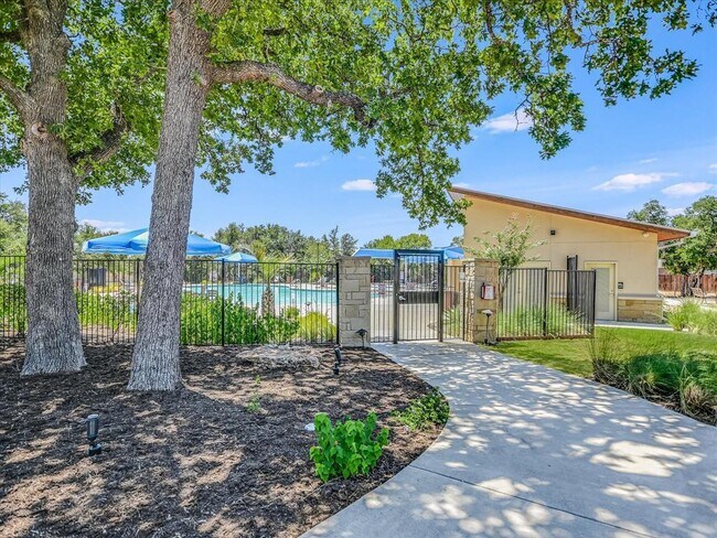 Building Photo - 4125 Rushing Ranch Path