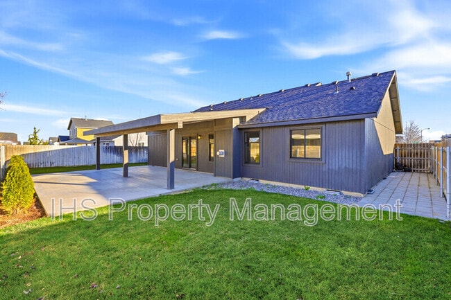 Building Photo - 6218 Ochoco Ln