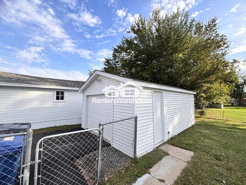 Building Photo - 3711 37th St