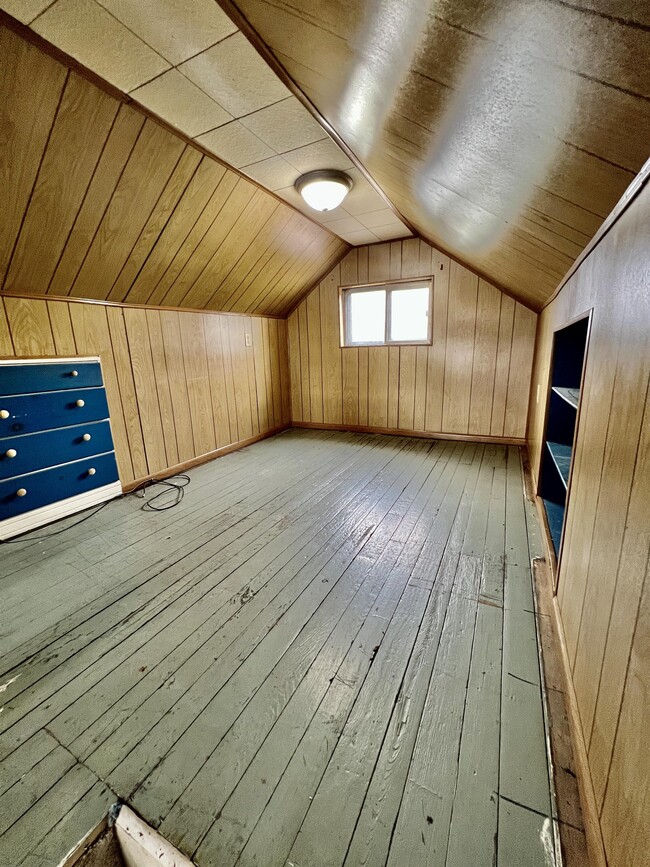 Building Photo - 516 Kensington Ave